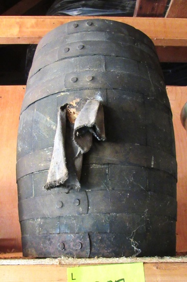 wooden keg