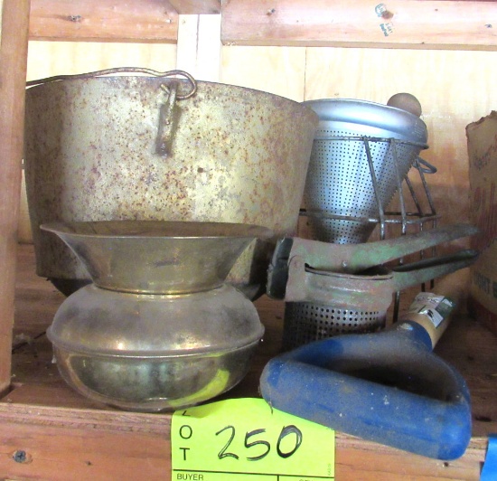 old kitchenware, shovel handle