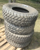 pallet of tires, 31/10.5R15