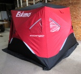 Eskimo FatFish 949i, barely used, comes with ice anchors and anchor drill bit