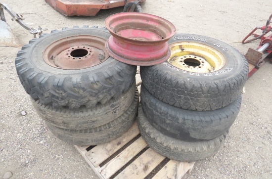 pallet of hayrack wheels misc sizes