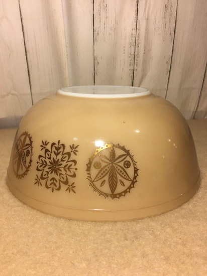 Pyrex Mixing Bowl with Hex Signs Pattern