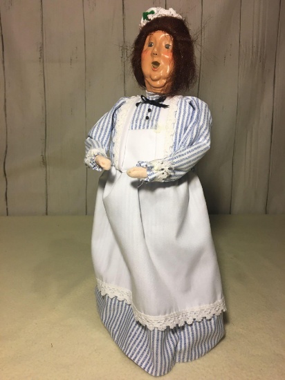 Byer's Choice LTD Caroler Doll