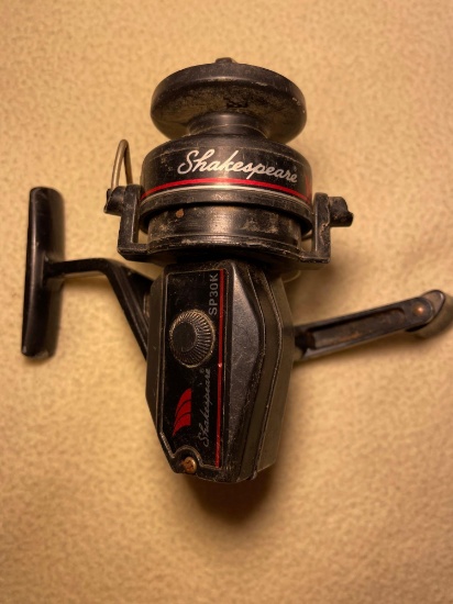 Vintage Fishing Spinning Reel, Shakespear SP30K, Casting