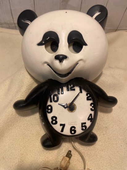 Vintage Spartus Panda Bear Clock with Moving Eyes