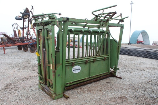 Powder River Squeeze Chute