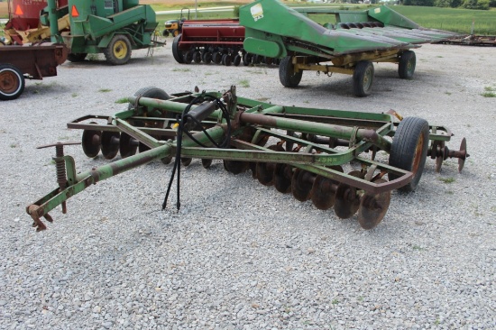 John Deere Tandem Disc w/ Hydraulics