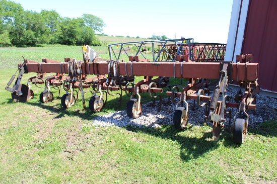 Noble 16' 6-Row cultivator