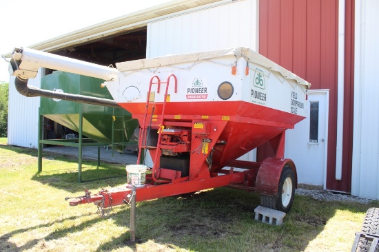 Parker 1500 Seed Tender/Weigh Wagon