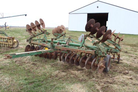 John Deere BWA 16’ disk