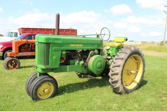 1954 John Deere 70 2wd tractor