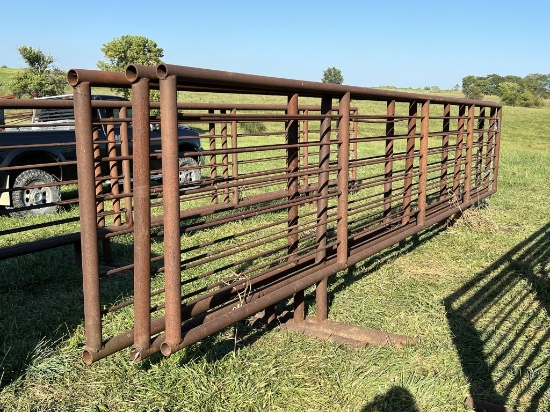 24’ freestanding cattle panel