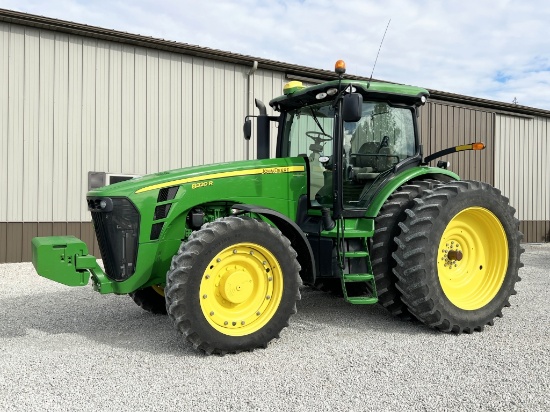 2010 John Deere 8320R MFWD tractor