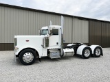 2017 Peterbilt 389 Glider day cab semi