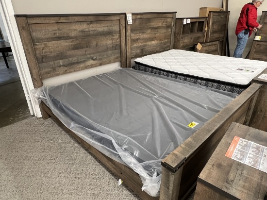 Trinell Queen Panel Bed