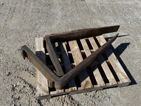 52” pallet forks (no frame)