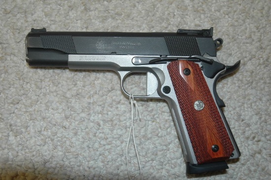 S&W 1911 DK