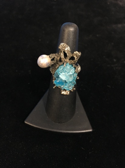 Ornate Sterling Silver & Blue Crystal Modernist Ring - Size 5.5