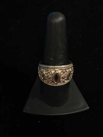 Vintage Sterling Silver & Red Garnet Ring - Size 8.75