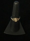 Old Pawn Native American Sterling Silver & Mother of Pearl Ring - Size 7.5