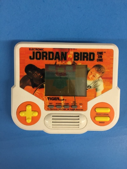 Vintage Electronic Jordan vs. Bird Hand Held Video Game - WORKS