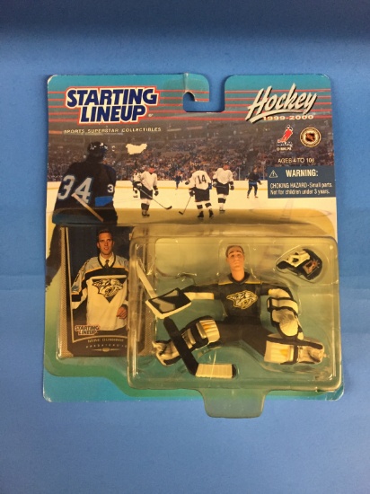 1999-00 Starting Lineup Hockey Mike Dunham Predators Figure - New In Package