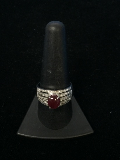 Sterling Silver & Cabachon Ruby Ring - Size 9.5