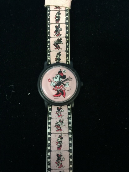 Vintage Disney Minnie Mouse Watch with Minnie Mouse Band