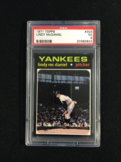 PSA Graded 1971 Topps #303 Lindy McDaniel Yankees Baseball Card