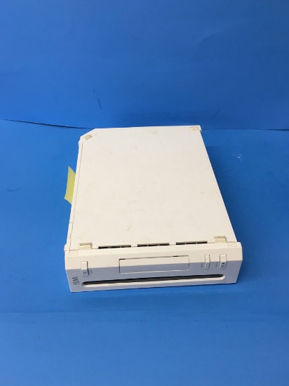 White Nintendo Wii Console