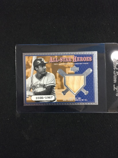 2001 Upper Deck All-Star Heroes Tony Perez Game Used Bat Baseball Card 1038/1967