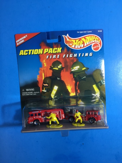 HOT WHEELS NEW IN PACKAGE - Action Pack Fire Fighting
