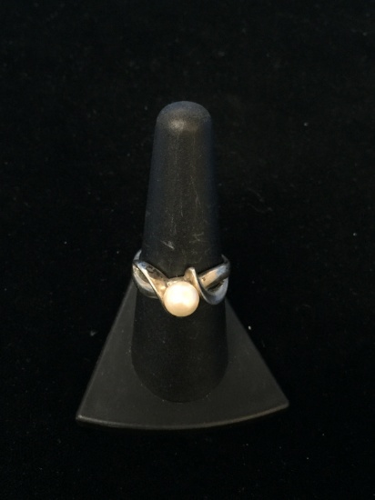 Vintage Sterling Silver & Pearl Ring - Size 8