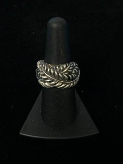 Beautifully Sterling Silver Carved Leaf Statement Ring - Size 7