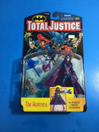Batman Total Justice Huntress - NEW Action Figure