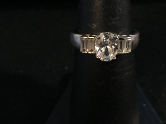 DBJ Sterling Silver & White Gemstone Ring - Size 6.5