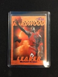 1997-98 Flair Hardwood Leader Michael Jordan Bulls Basketball Card