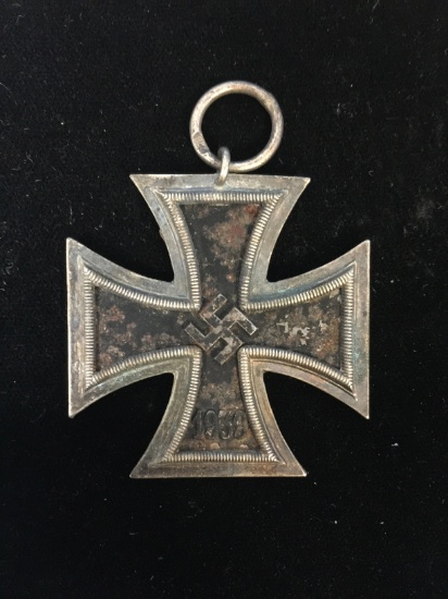 Vintage World War II Germany Nazi Iron Cross 1939 2nd Class Medal with Swastika - Authentic