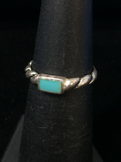 Ribbed Sterling Silver Turquoise Ring - Size 4.75