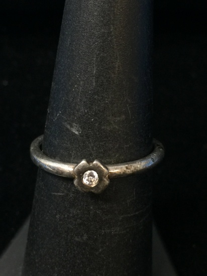 Vintage Sterling Silver & Small Diamond Ring - Size 6.5