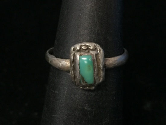 Old Pawn Native American Sterling Silver & Turquoise Ring - Size 5