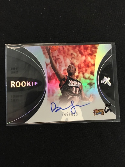 2006-07 E-X Bobby Jones Rookie Autograph Card /899