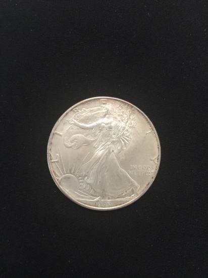 1995 United States 1 Ounce .999 Fine Silver American Eagle Bullion Round Coin
