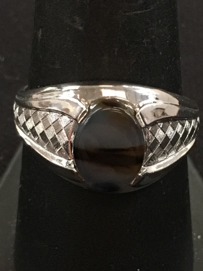 Sterling Silver Fashion Ring with Oval Agate-Like Center - Size