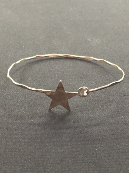 Old Pawn Mexico Dainty Handmade Sterling Silver Wire Bangle Bracelet w/ "Star" Accent