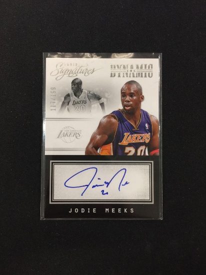 2013-14 Panini Signatures Jodie Meeks Lakers Rookie Autograph Card /199