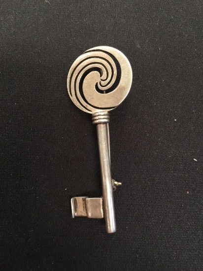 Modern "Skeleton Key" Spiraled Sterling Silver Brooch