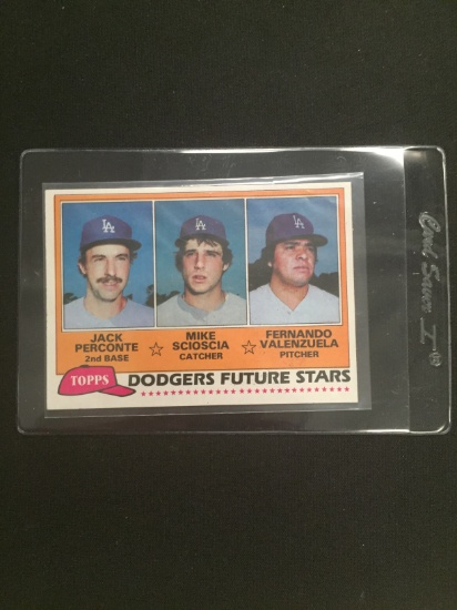 1981 Topps #302 Fernando Valenzuela Dodgers Rookie Baseball Card