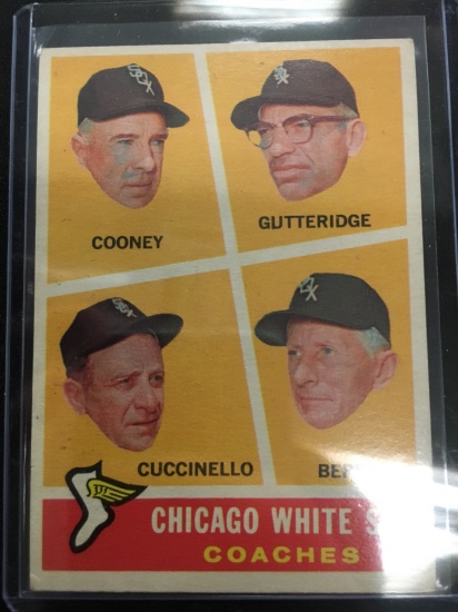 1960 Topps #458 Chicago White Sox Coaching Staff Vintage Baseball Card
