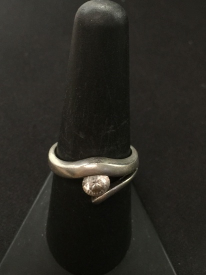 Modernist Sterling Silver & Cubic Zirconia Ring - Size 8